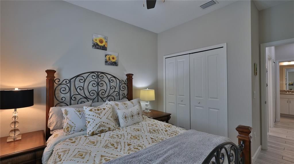 For Sale: $442,500 (2 beds, 2 baths, 1563 Square Feet)