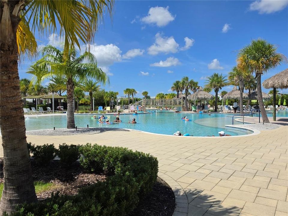For Sale: $442,500 (2 beds, 2 baths, 1563 Square Feet)