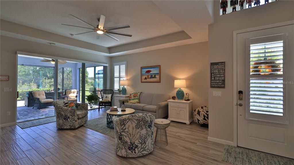For Sale: $442,500 (2 beds, 2 baths, 1563 Square Feet)