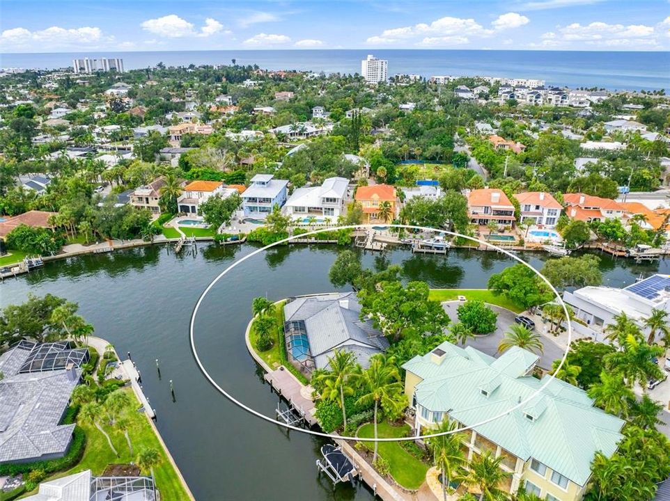 На продажу: $2,295,000 (3 спален, 2 ванн, 2510 Квадратных фут)
