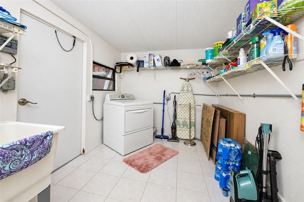 En Venta: $129,900 (2 camas, 2 baños, 1228 Pies cuadrados)