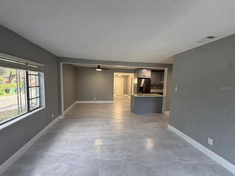 For Sale: $315,000 (3 beds, 2 baths, 1262 Square Feet)