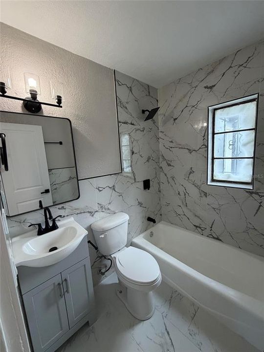 For Sale: $315,000 (3 beds, 2 baths, 1262 Square Feet)