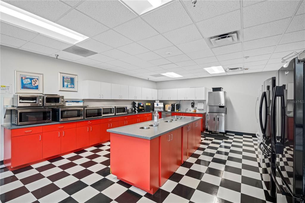 For Sale: $672,120 (0 beds, 0 baths, 33606 Square Feet)