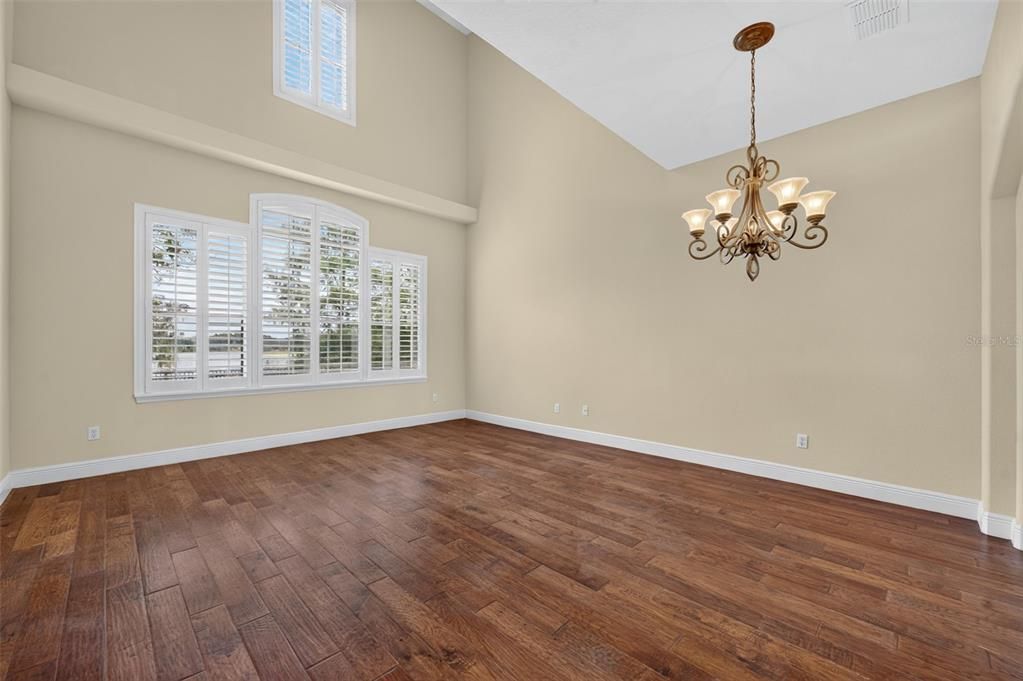 For Sale: $599,000 (3 beds, 3 baths, 2268 Square Feet)