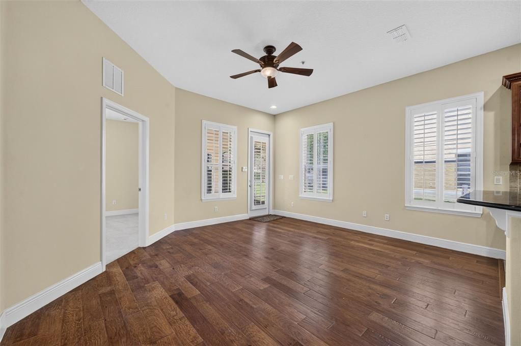 For Sale: $599,000 (3 beds, 3 baths, 2268 Square Feet)