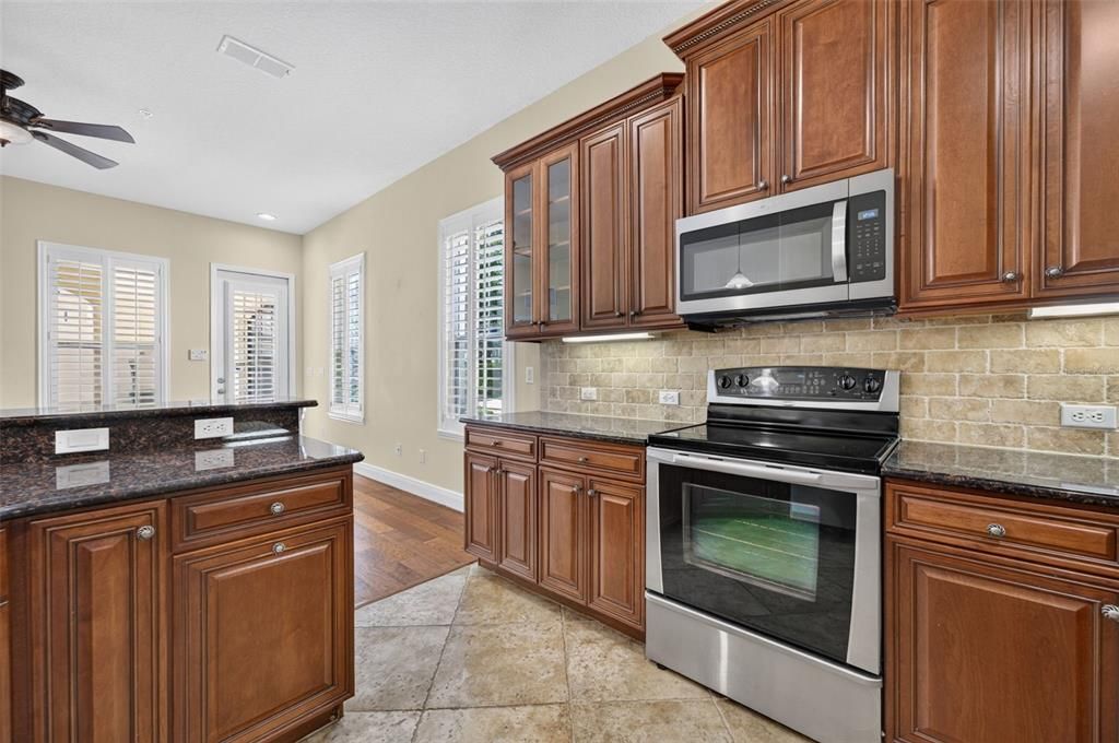 For Sale: $599,000 (3 beds, 3 baths, 2268 Square Feet)