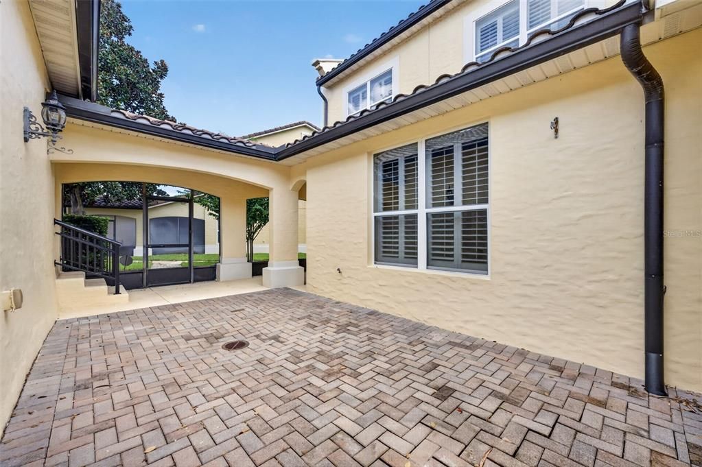 For Sale: $599,000 (3 beds, 3 baths, 2268 Square Feet)