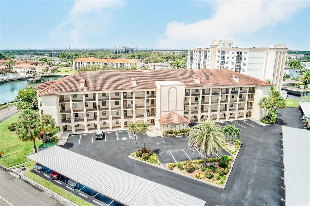 For Sale: $200,000 (2 beds, 2 baths, 1165 Square Feet)