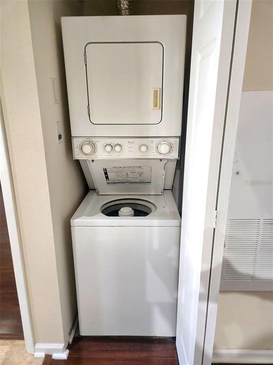 En Renta: $1,600 (2 camas, 1 baños, 817 Pies cuadrados)