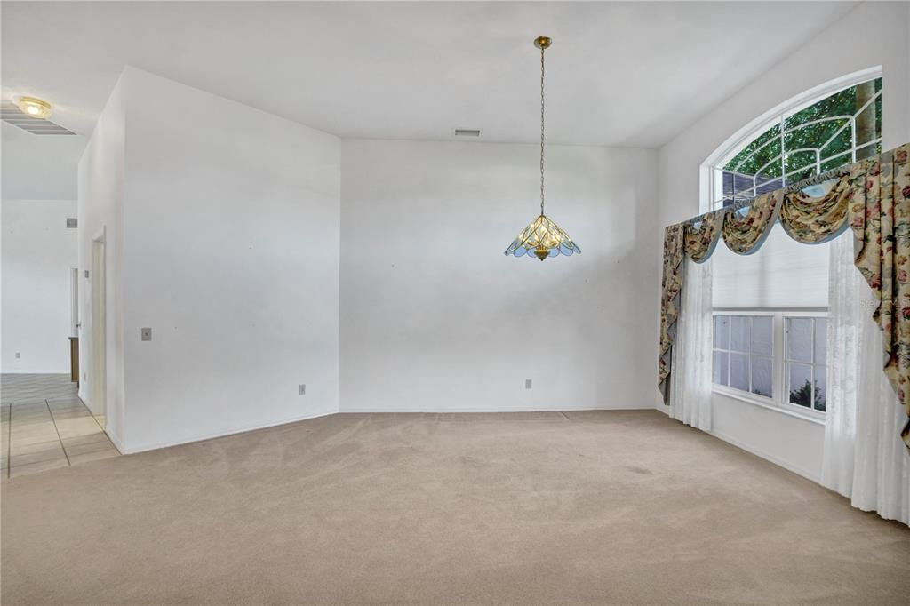 For Sale: $409,900 (3 beds, 3 baths, 2592 Square Feet)