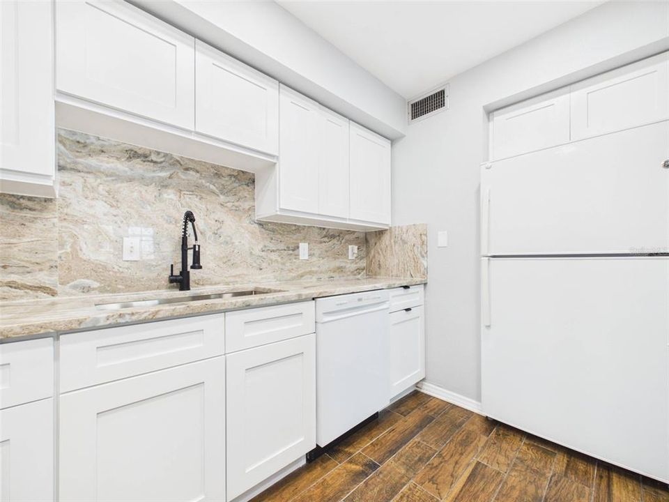 En Renta: $4,200 (3 camas, 3 baños, 1848 Pies cuadrados)