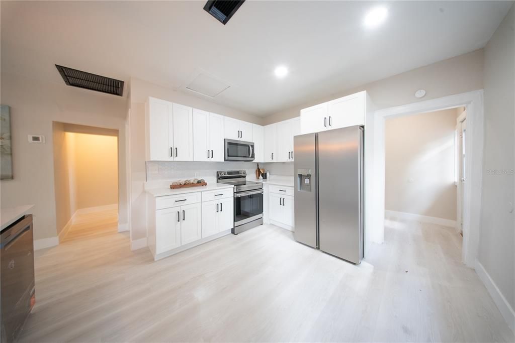 En Venta: $379,900 (3 camas, 2 baños, 1114 Pies cuadrados)