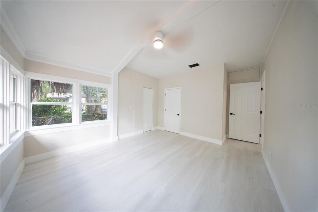 En Venta: $379,900 (3 camas, 2 baños, 1114 Pies cuadrados)