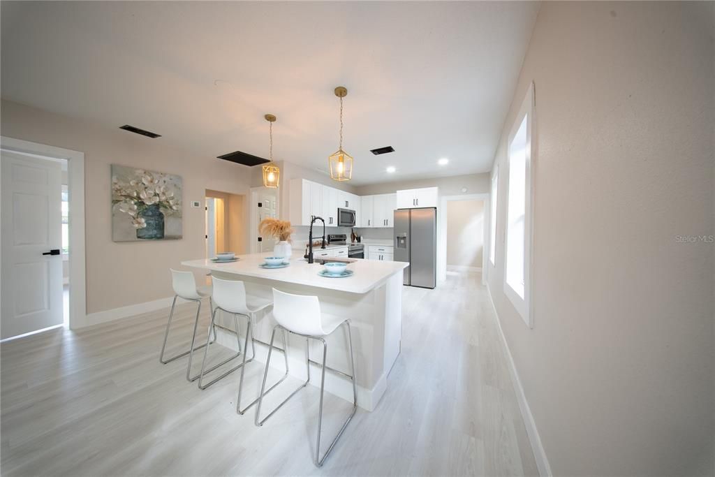 En Venta: $379,900 (3 camas, 2 baños, 1114 Pies cuadrados)