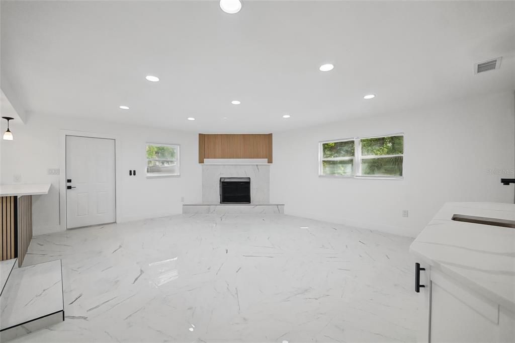 For Sale: $468,500 (3 beds, 2 baths, 2202 Square Feet)
