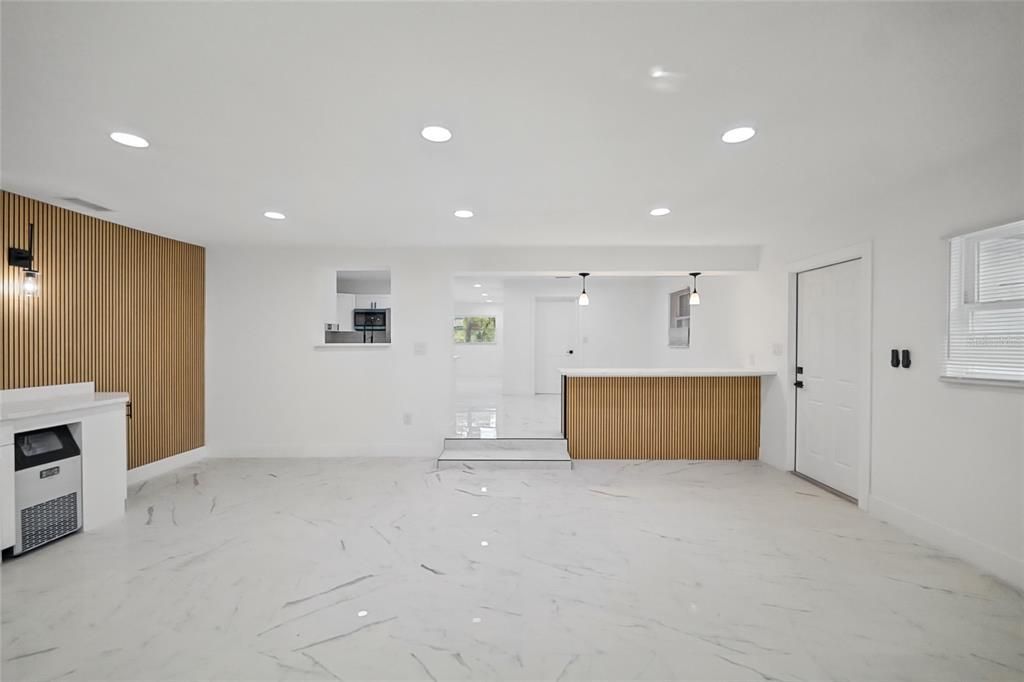 For Sale: $468,500 (3 beds, 2 baths, 2202 Square Feet)