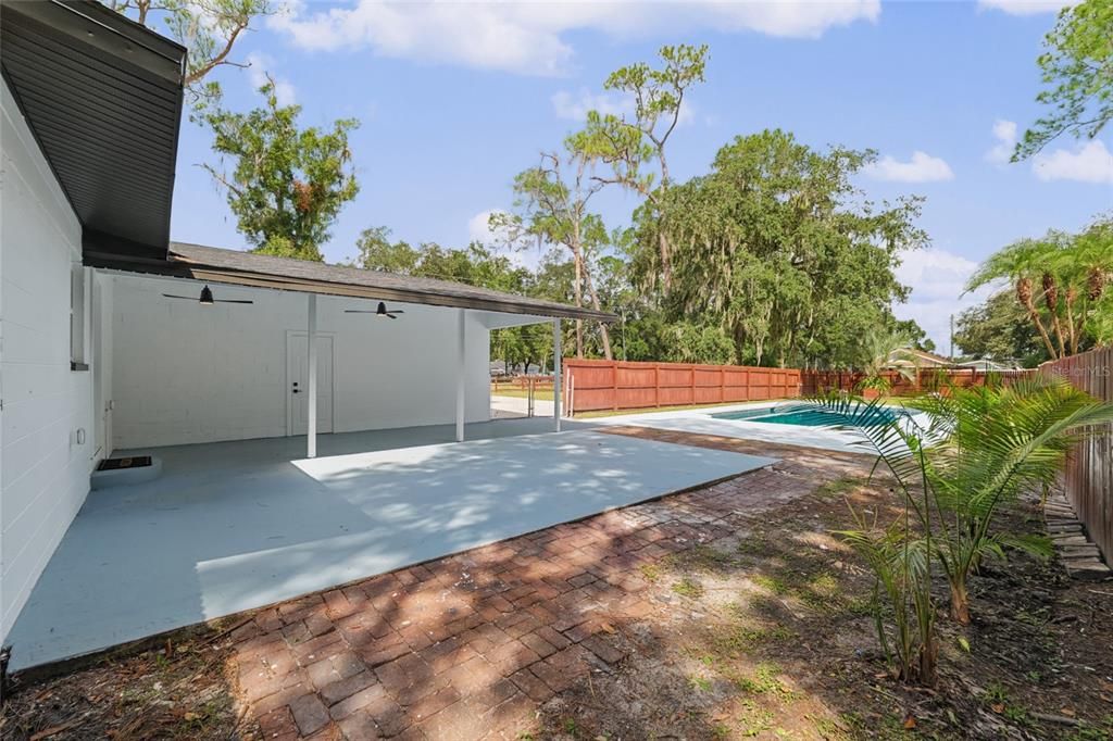 For Sale: $468,500 (3 beds, 2 baths, 2202 Square Feet)