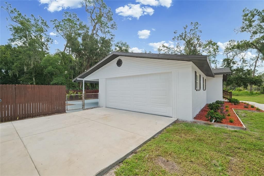 For Sale: $468,500 (3 beds, 2 baths, 2202 Square Feet)