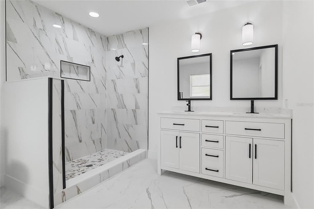 For Sale: $468,500 (3 beds, 2 baths, 2202 Square Feet)