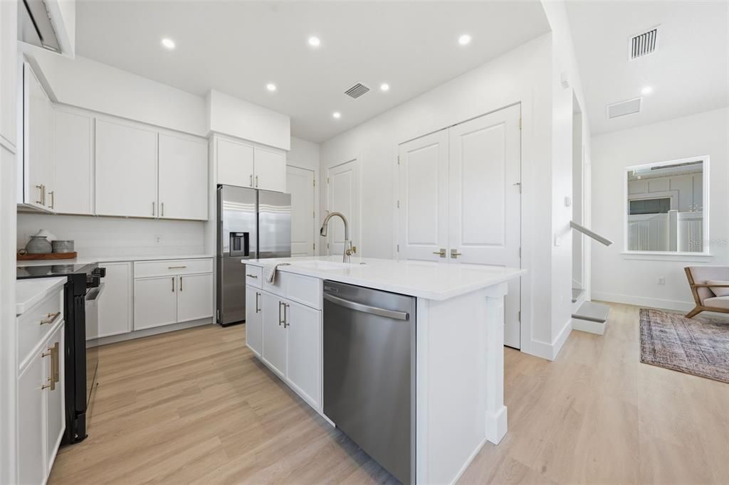 For Rent: $3,750 (3 beds, 2 baths, 1458 Square Feet)