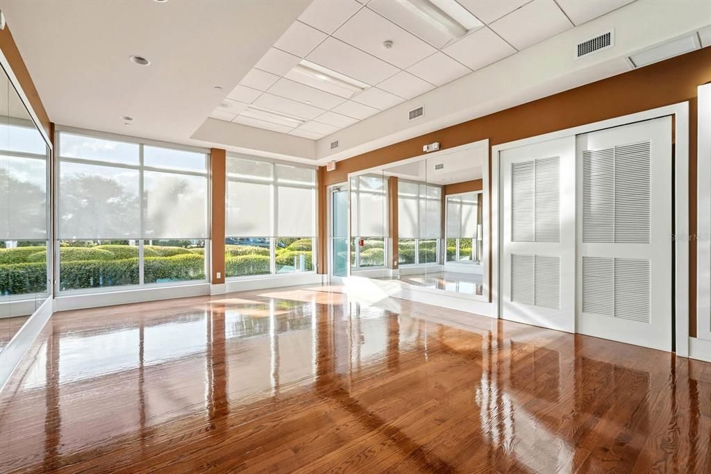 На продажу: $440,000 (2 спален, 2 ванн, 1693 Квадратных фут)