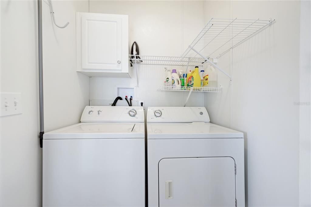 На продажу: $179,900 (2 спален, 2 ванн, 1236 Квадратных фут)