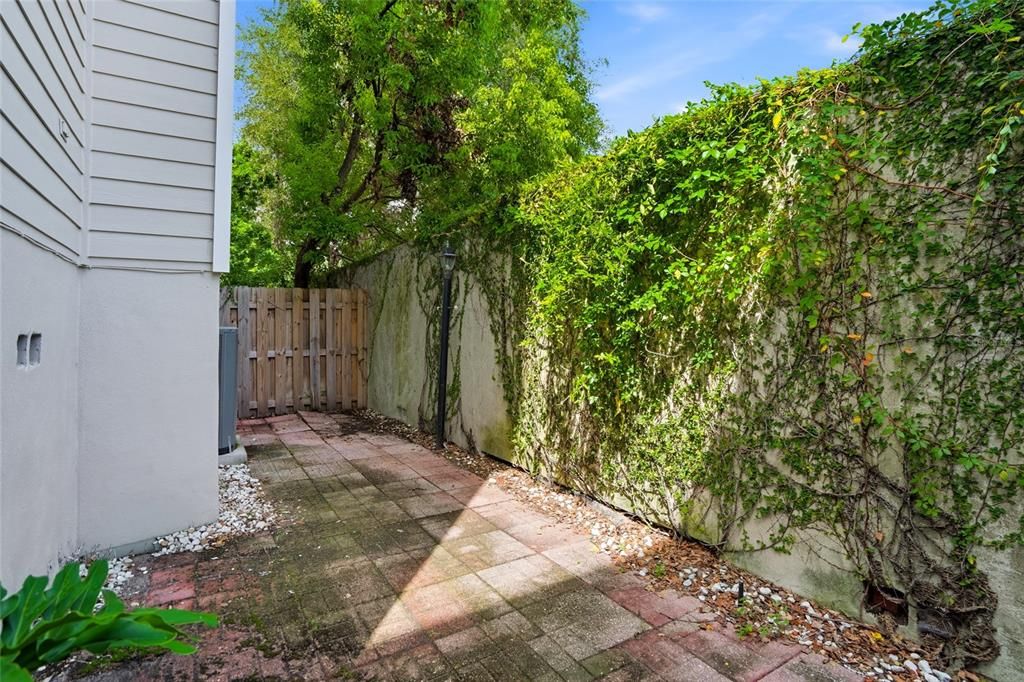 На продажу: $659,000 (3 спален, 3 ванн, 1930 Квадратных фут)