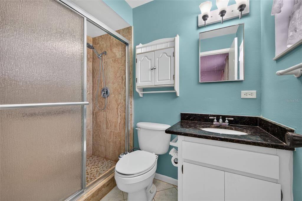 En Venta: $249,000 (2 camas, 2 baños, 1210 Pies cuadrados)