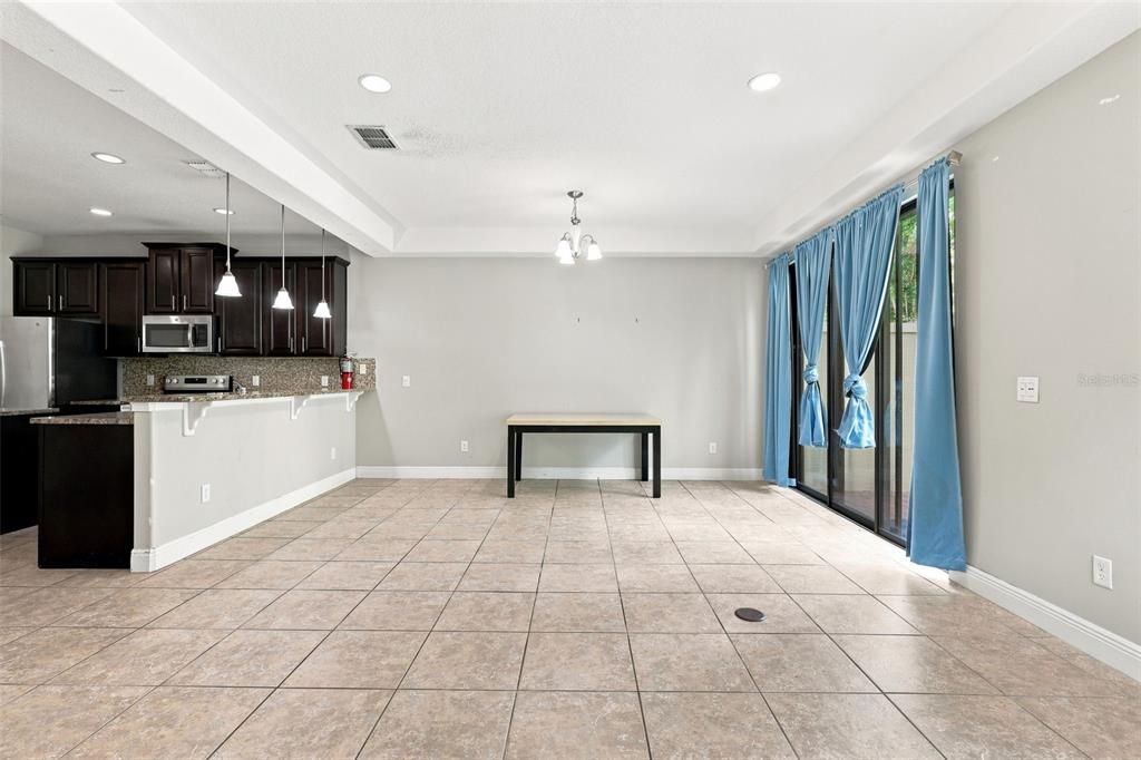 For Sale: $320,000 (4 beds, 3 baths, 2060 Square Feet)