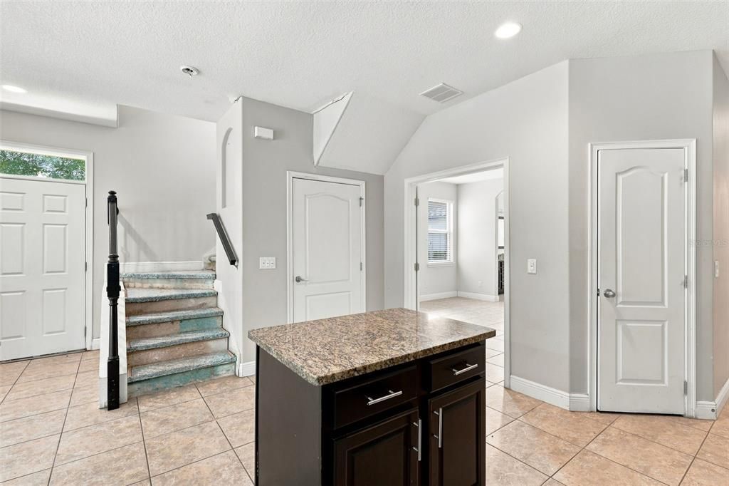 For Sale: $320,000 (4 beds, 3 baths, 2060 Square Feet)