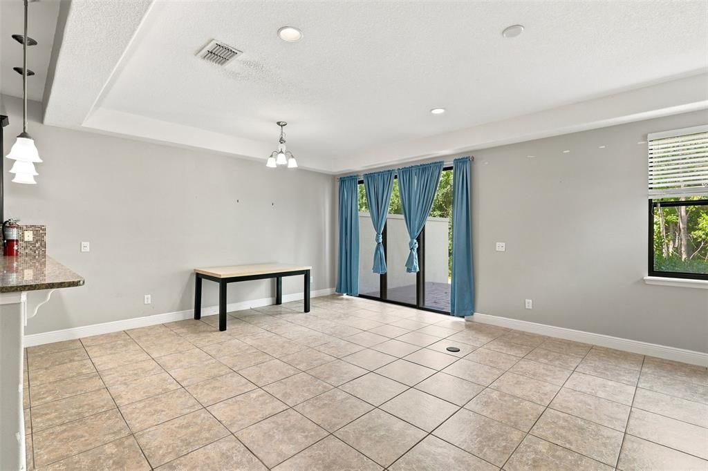 For Sale: $320,000 (4 beds, 3 baths, 2060 Square Feet)