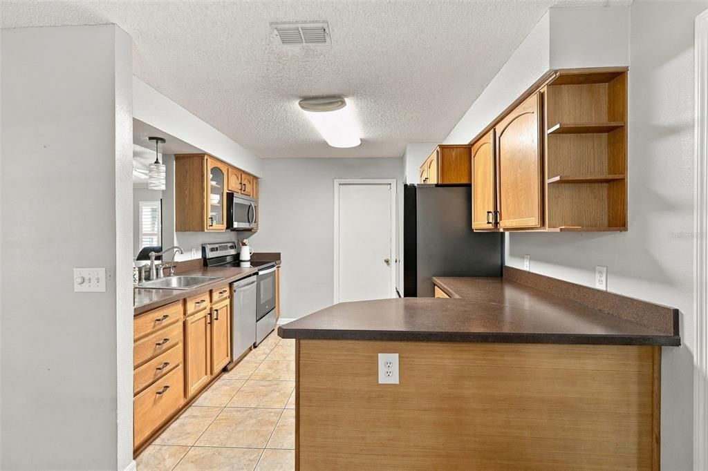 For Sale: $329,500 (3 beds, 2 baths, 1480 Square Feet)