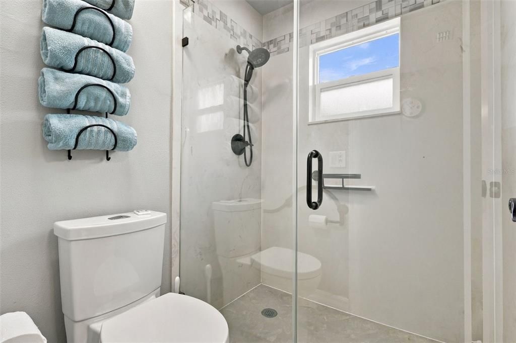 For Sale: $329,500 (3 beds, 2 baths, 1480 Square Feet)