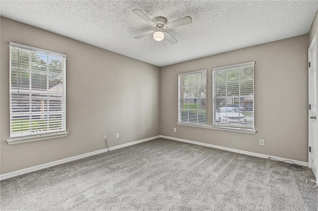 For Rent: $2,100 (2 beds, 2 baths, 1121 Square Feet)