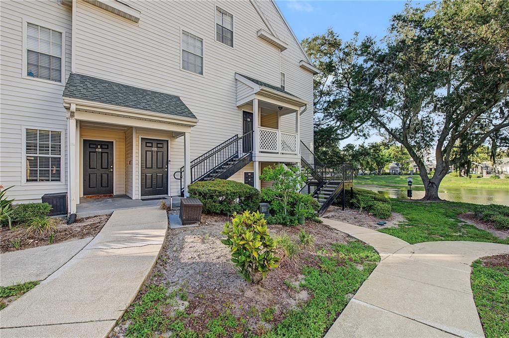 For Rent: $2,100 (2 beds, 2 baths, 1121 Square Feet)
