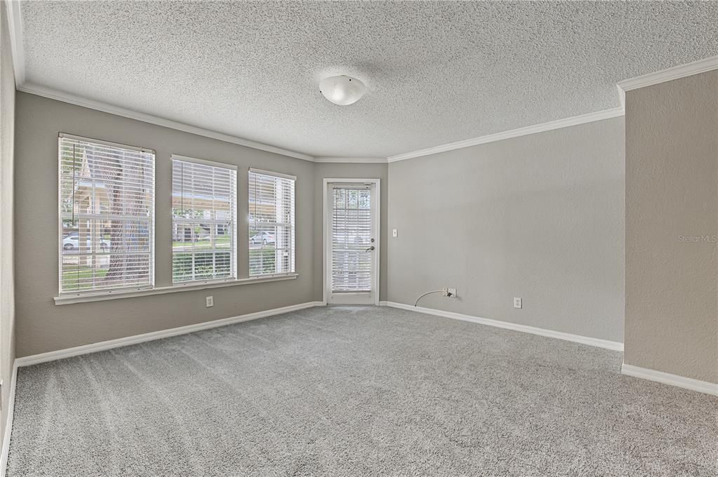 For Rent: $2,100 (2 beds, 2 baths, 1121 Square Feet)