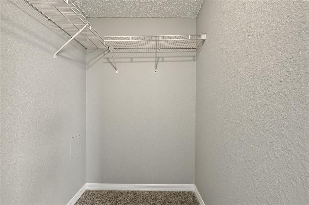 For Rent: $2,100 (2 beds, 2 baths, 1121 Square Feet)