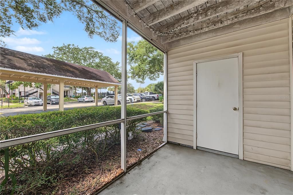 For Rent: $2,100 (2 beds, 2 baths, 1121 Square Feet)