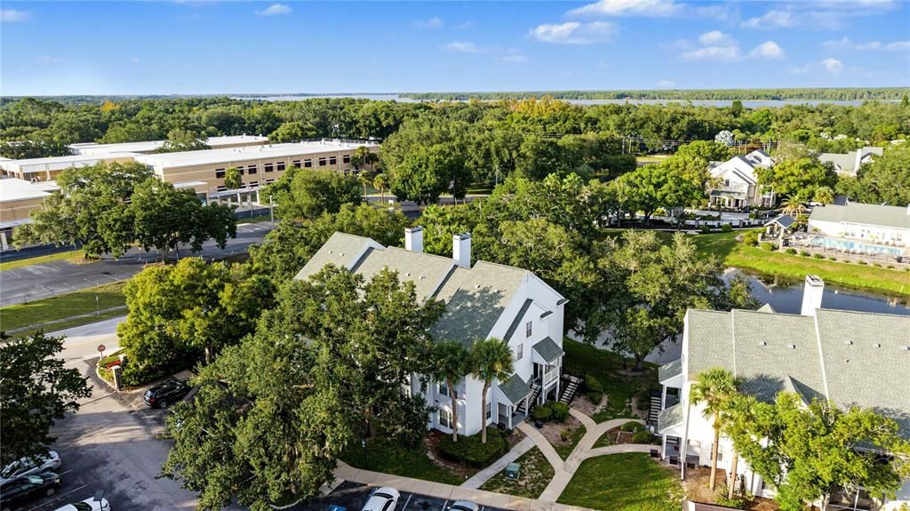 For Rent: $2,100 (2 beds, 2 baths, 1121 Square Feet)