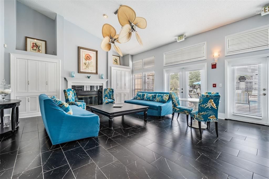 For Rent: $2,100 (2 beds, 2 baths, 1121 Square Feet)