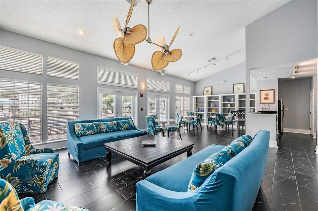 For Rent: $2,100 (2 beds, 2 baths, 1121 Square Feet)
