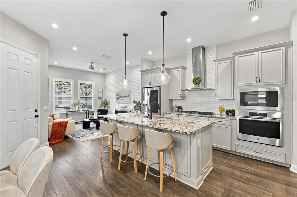 For Sale: $539,000 (3 beds, 2 baths, 1731 Square Feet)