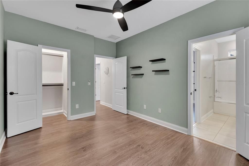 For Sale: $539,000 (3 beds, 2 baths, 1731 Square Feet)