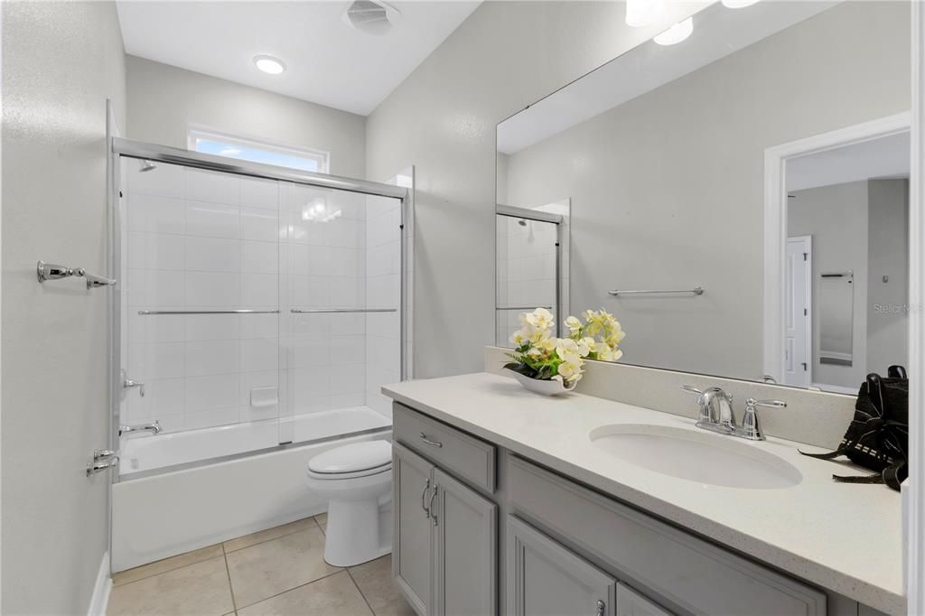 For Sale: $539,000 (3 beds, 2 baths, 1731 Square Feet)