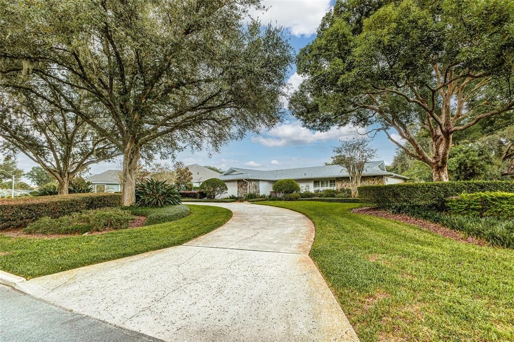 For Sale: $849,000 (4 beds, 3 baths, 2929 Square Feet)