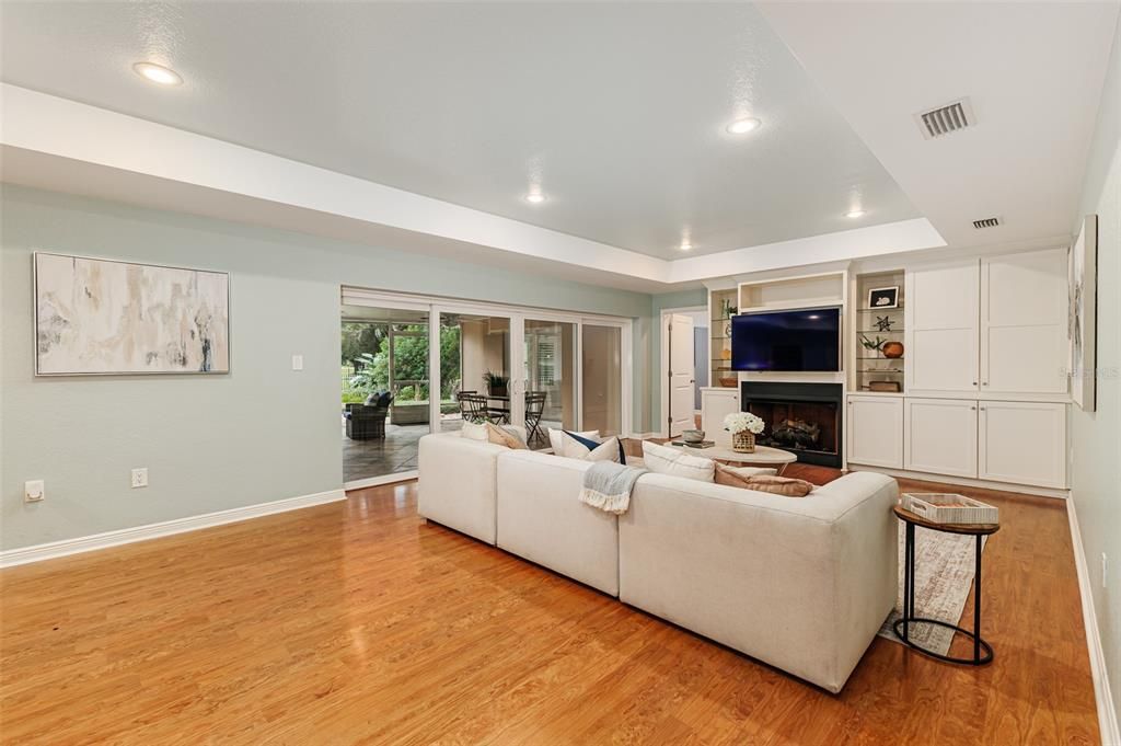 For Sale: $849,000 (4 beds, 3 baths, 2929 Square Feet)
