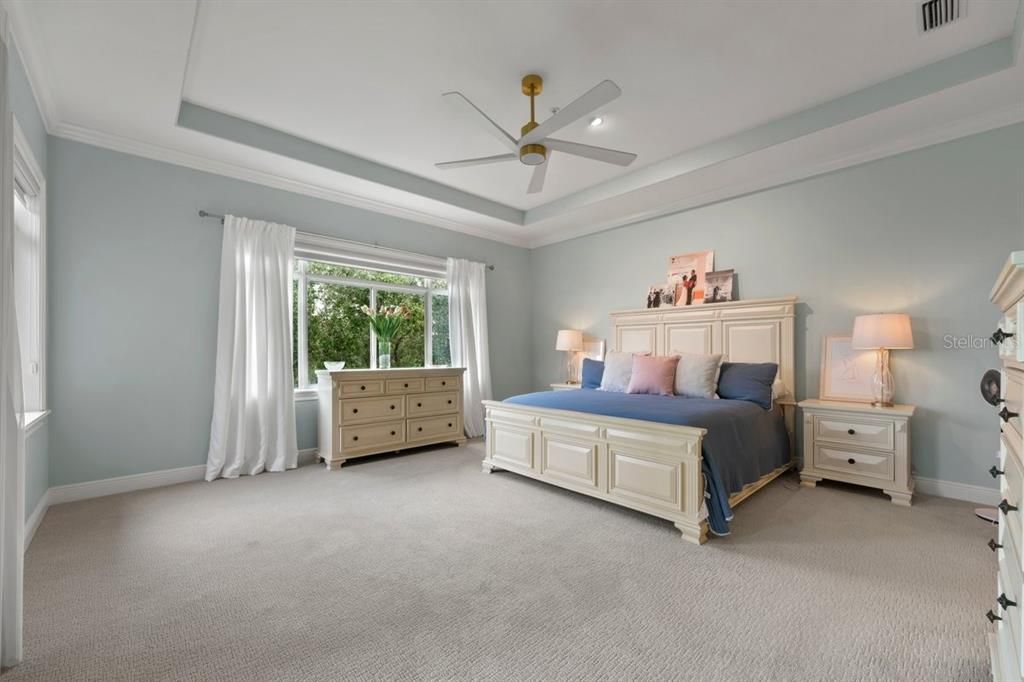 For Sale: $629,000 (3 beds, 3 baths, 2701 Square Feet)