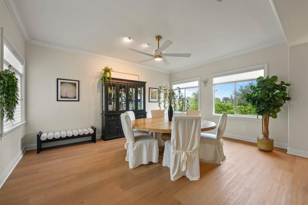 For Sale: $629,000 (3 beds, 3 baths, 2701 Square Feet)