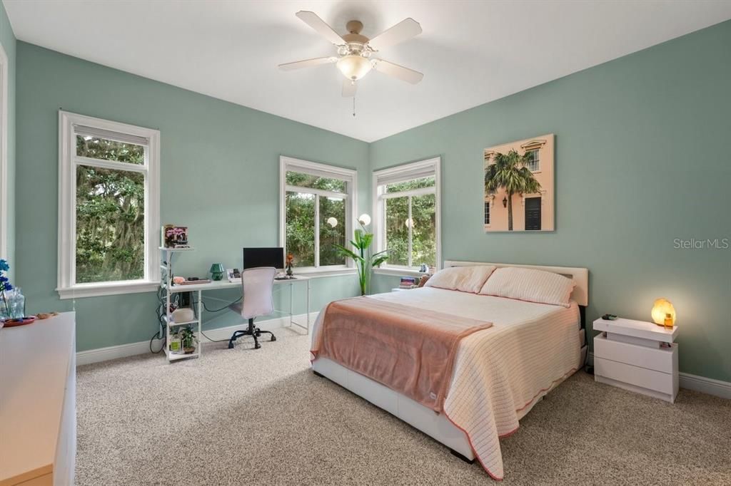 For Sale: $629,000 (3 beds, 3 baths, 2701 Square Feet)